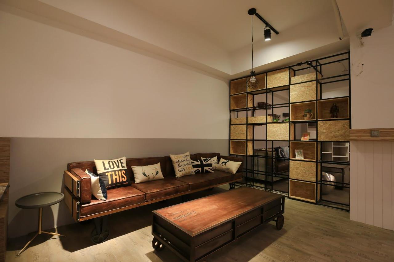 Flyinn Hostel Kaohsiung Eksteriør billede
