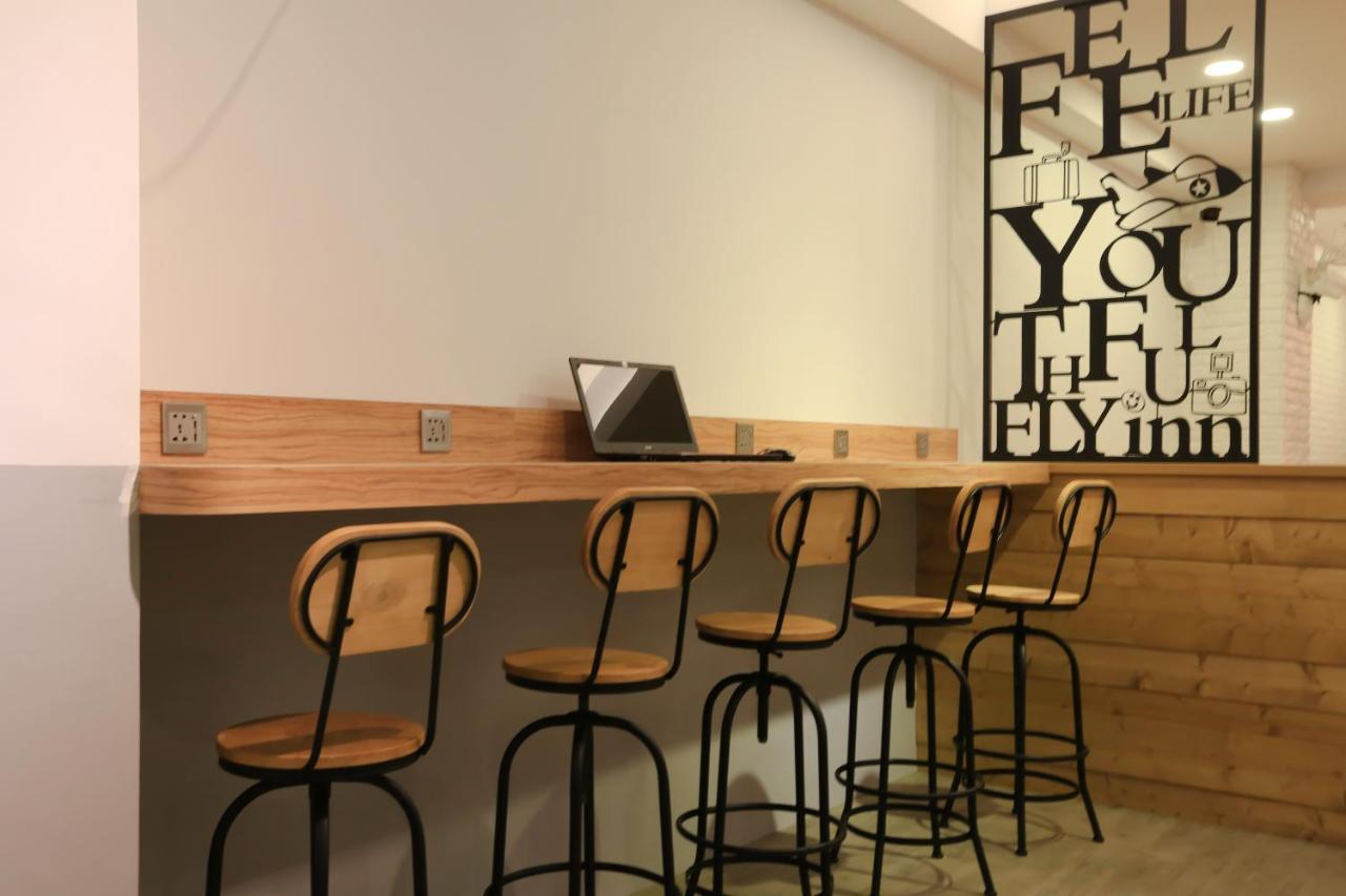 Flyinn Hostel Kaohsiung Eksteriør billede