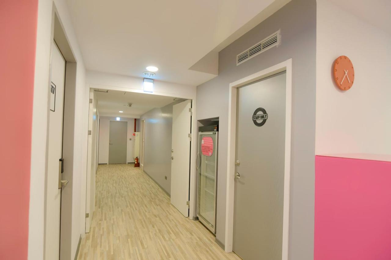 Flyinn Hostel Kaohsiung Eksteriør billede
