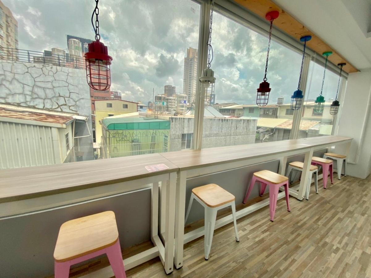 Flyinn Hostel Kaohsiung Eksteriør billede