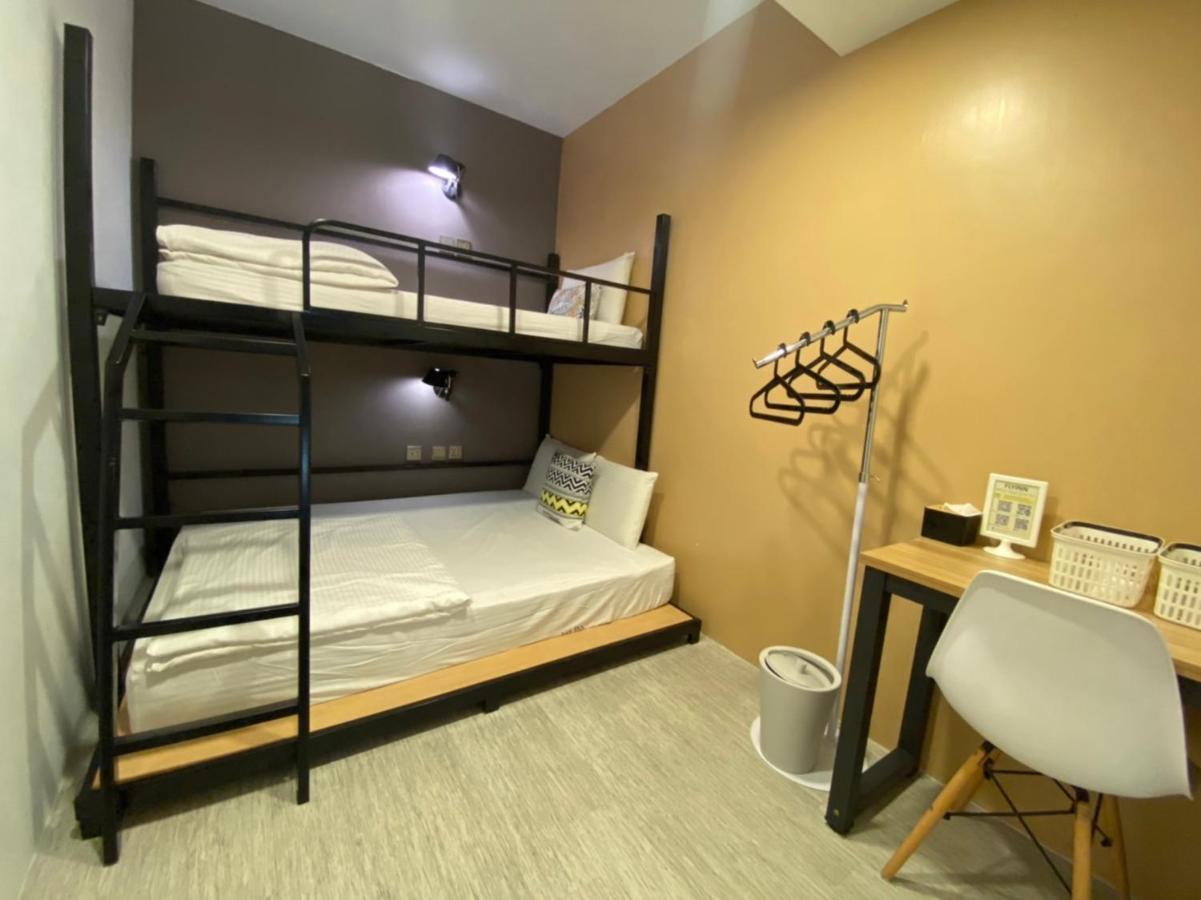 Flyinn Hostel Kaohsiung Eksteriør billede